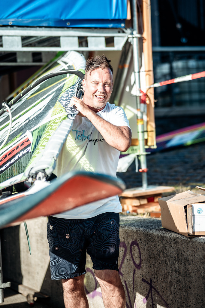Kieler WOCHE Tow In Windsurf - @danielpankoke dpmedia (32 von 158) | dp-photography - Realisiert mit Pictrs.com