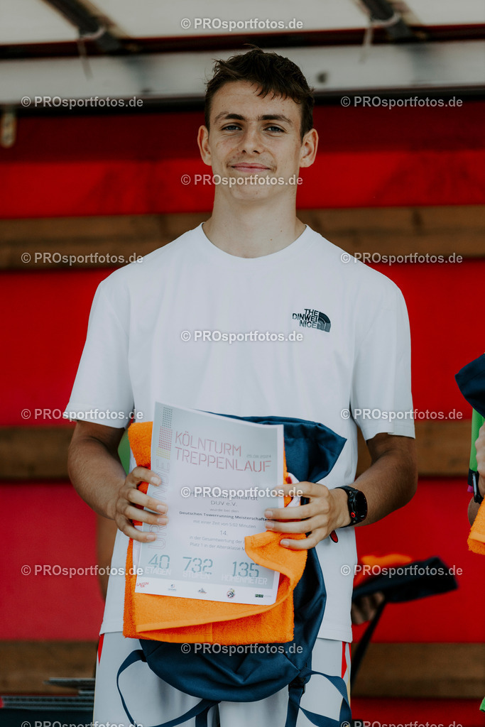 240825_Treppenlauf-300 | Professionelle Fotos Ihrer Laufsportveranstaltung.