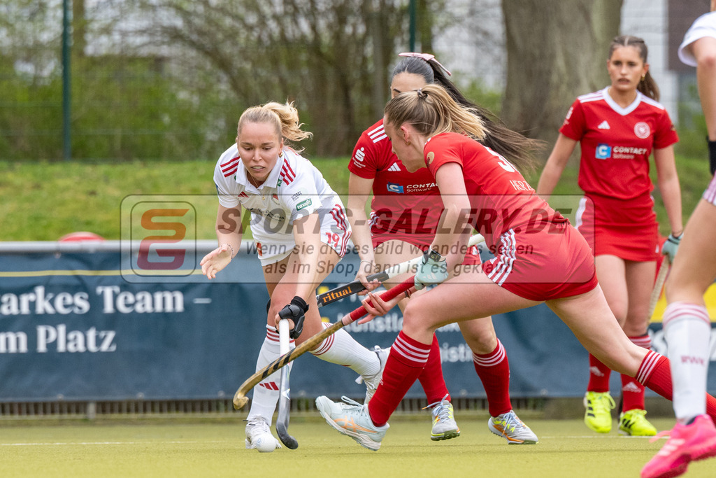 SFE_20260321_0033 | Köln, Deutschland, 21.03.26: Feldhockey 1. Bundesliga Damen zwischen Rot-Weiss Köln - Bremer HC im REWE Sportpark am 21.03.2026 in Köln, Deutschland. (Foto von Stephan Fehrmann)Köln, Germany, 21.03.26: Feldhockey 1. Bundesliga Damen between Rot-Weiss Köln - Bremer HC in REWE Sportpark at 21.03.2026 in Köln, Deutschland. (Foto from Stephan Fehrmann)