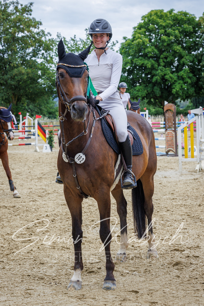20260705-_3LI6343 | Tierfotografie Pferde, Hunde, Katzen, Haustiere.
Turnierfotografie Reitturniere, Reiten, Springreiten, Dressur in Hanau, dem Main-Kinzig-Kreis und dem Rhein-Main- Gebiet um Frankfurt