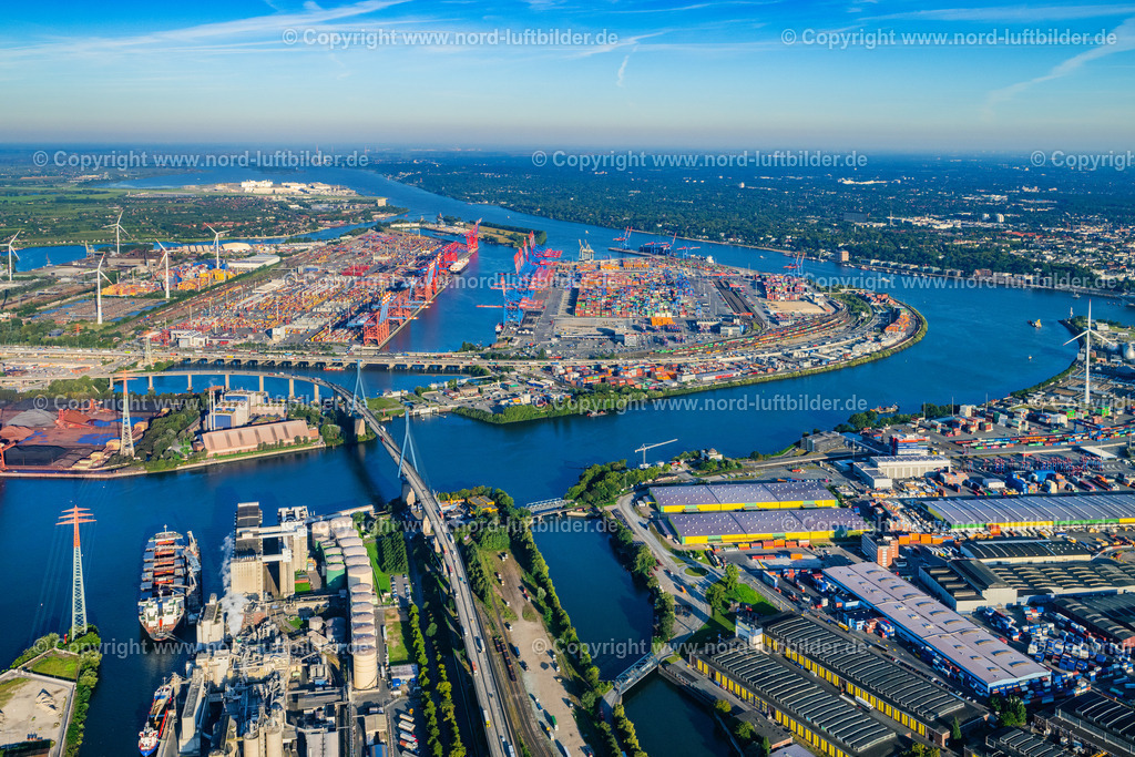 Hamburg_Waltershof_Burchardkai_Eurogate_ELS_9327070923 | HAMBURG 07.09.2023 HHLA Logistics Container Terminal Burchardkai am Hamburger Hafen in Hamburg. // HHLA Logistics Container Terminal Burchardkai in the Port of Hamburg harbor in Hamburg in Germany. Foto: Martin Elsen