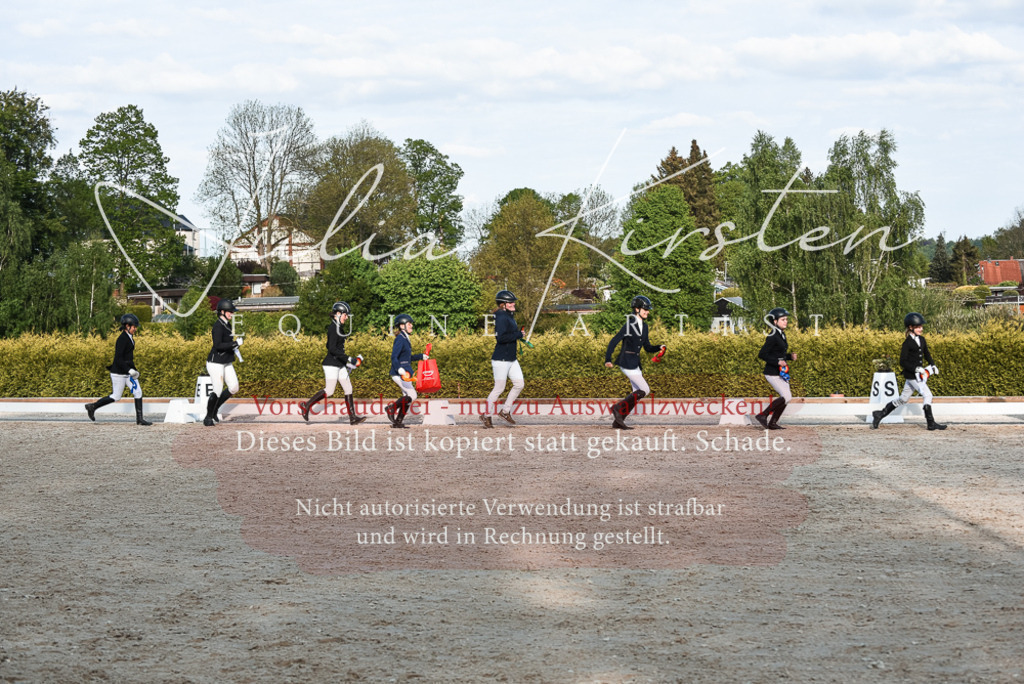 20230518_JK-Röhrsdorf-12-1288 | Pferde- und Turnierfotografie in Westsachsen. Pferdeportraits, Auftragszeichnungen und intuitive Kunst.