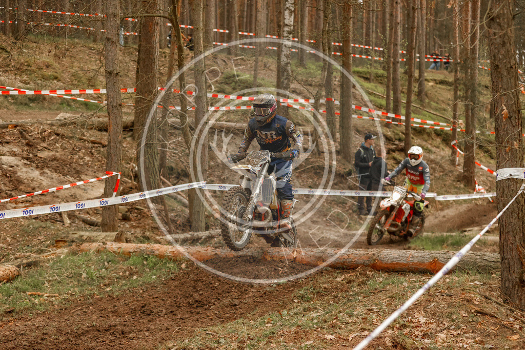2TaktLauf1-315 | koppe-media - Realisiert mit Pictrs.com
