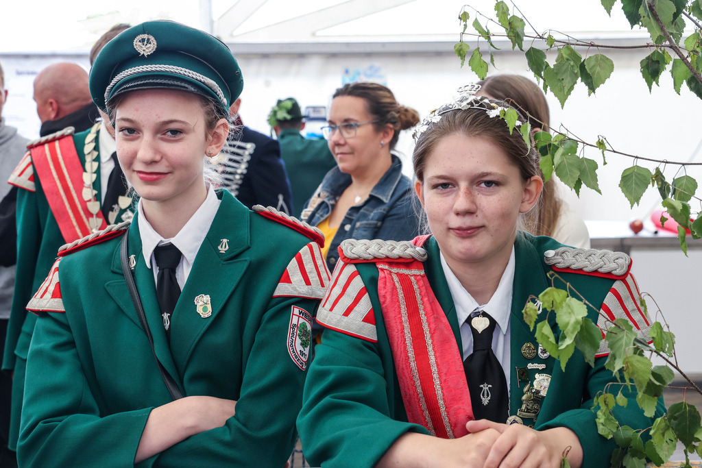 top-top.de 240601-043 | Foto, Video, Fotografie, Videografie, Fotobox, DJ, Discjockey, Musik, Musikbox, Veranstaltung, Photobooth, Amazon, Ebay, Buchtipp, Bestseller, Autor, Verlag, Buch, Wesel, Hamminkeln, NRW, Dinslaken, Rees, Drohne, Hochzeit, Party, Fotobox, Wesel, Fotograf