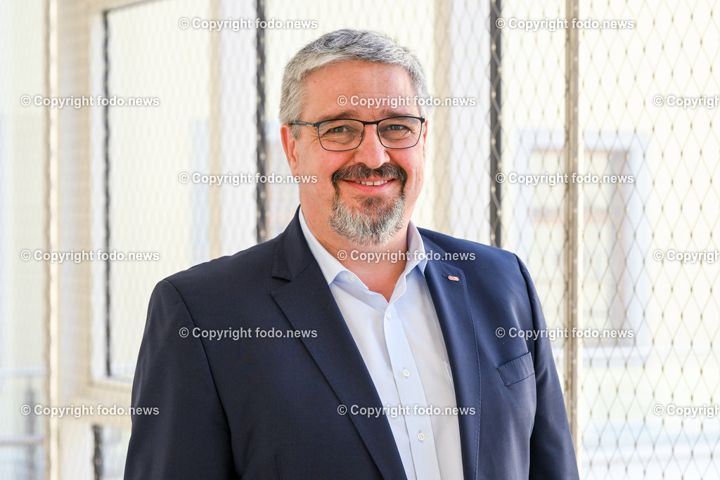 Pressekonferenz ÖGB Oberösterreich_ Leistungsbericht 2022_ 28.03.2023-6 | 28.03.2023, Presseclub Linz, AUT, Pressekonferenz OeGB Oberoesterreich, OeGB OOe Leistungsbericht 2022, im Bild Andreas Stangl (Praesident der Arbeiterkammer Ooe, OeGB-Landesvorsitzender)
