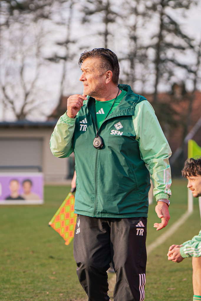 Fußball I Herren I Saison 2025-2026 I Landesliga Weser-Ems I 20. Spieltag I SFN Vechta - SV GW Mühlen I 15.03.20260063 | Ingo Soremba (Trainer, SC SFN Vechta) - Realisiert mit Pictrs.com