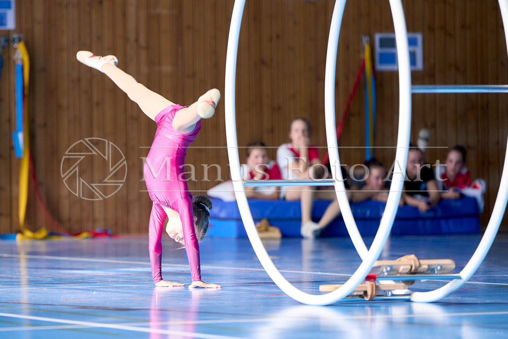 D-DSC08041 | Professionelle Sportfotografie in Hamburg, Schleswig-Holstein und Niedersachsen – spezialisiert auf Rhönrad, Geräteturnen, Leistungsturnen und rhythmische Sportgymnastik. Bundesweite Begleitung von Rhönrad-Events. Jetzt Sport-Fotos - Realisiert mit Pictrs.com