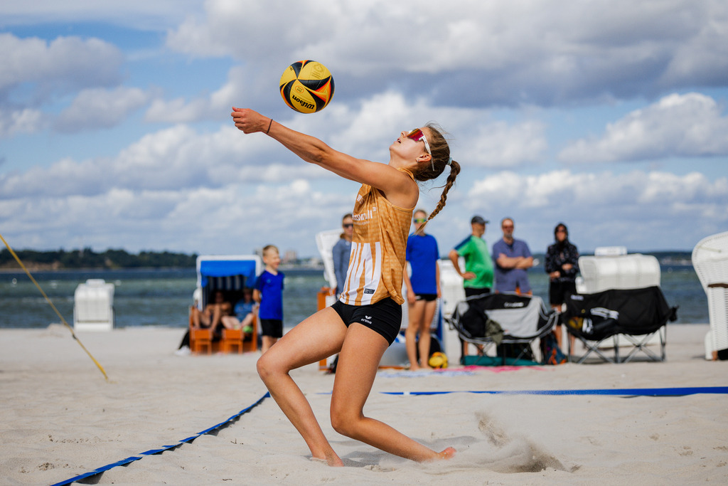 Beachvolleyball I Saison 2026 I Deutsche Meisterschaft U19 I 1. Tag | Jasper Lorenz Fotografie - Realisiert mit Pictrs.com