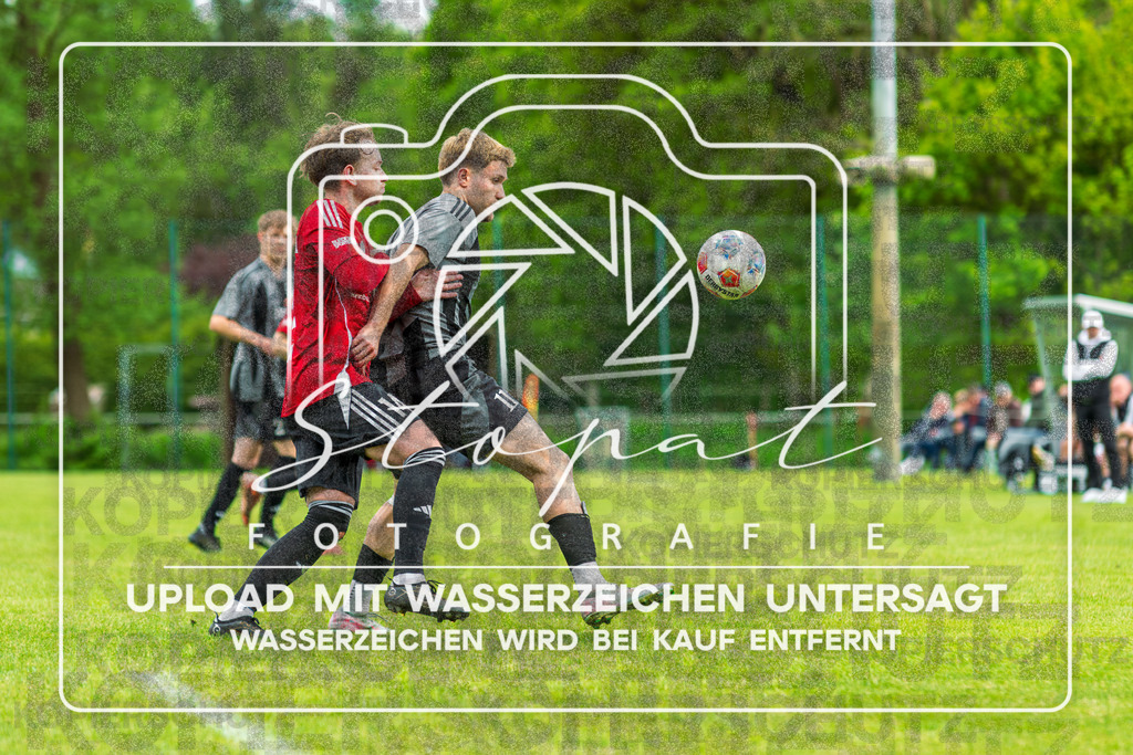 Kreisliga Herren HK - FG Fulde-Stellichte vs. SG Benefeld-Cordingen | Nick Flanz (SG Benefeld-Cordingen #14), Adam Jarkas (FG Fulde-Stellichte #11); Kreisliga Herren HK - FG Fulde-Stellichte vs. SG Benefeld-Cordingen am 17.05.2026 in Lehrdestadion, Stellichte - Realisiert mit Pictrs.com