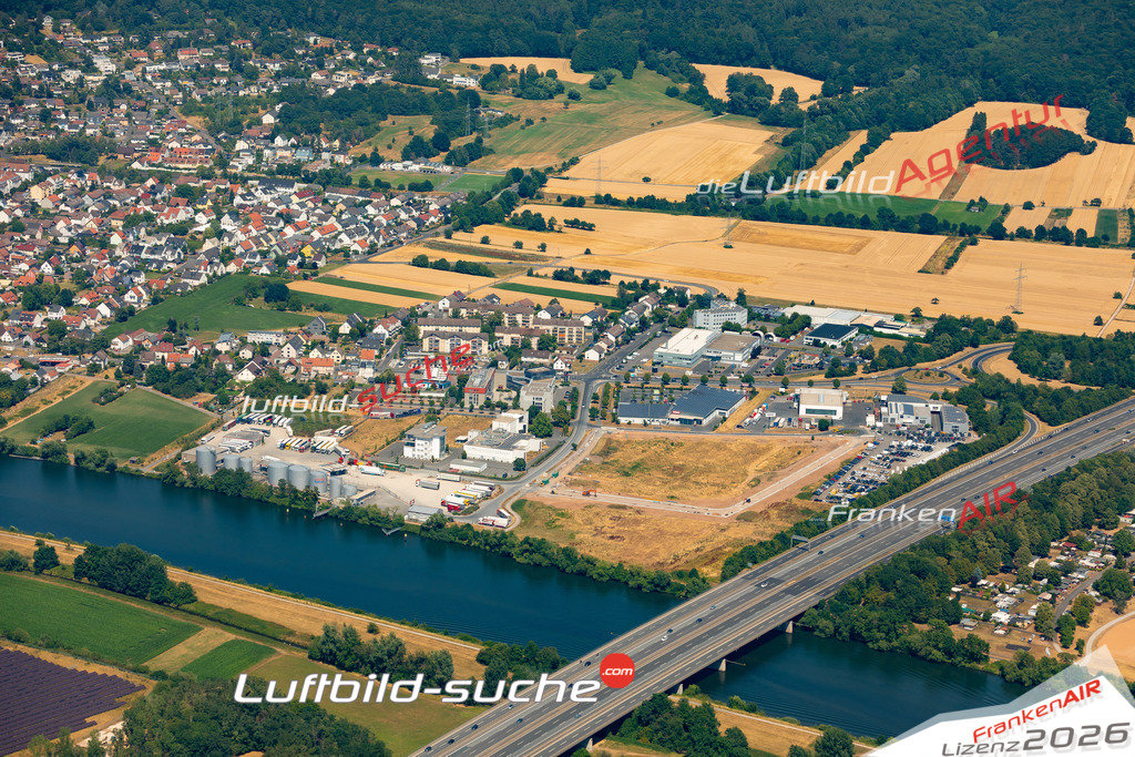 Das Luftbild zeigt : Gewerbegebiet Kleinostheim - Die Luftaufnahme wurde 2023 vom UL-Flugzeug aus erstellt ( keine Drohne ) - Hochauflösende Luftaufnahme - Für grossformatige Ausdrucke geeignet. Die Geschenkidee !Mit Lizenz und Bildrechte bestellbar
