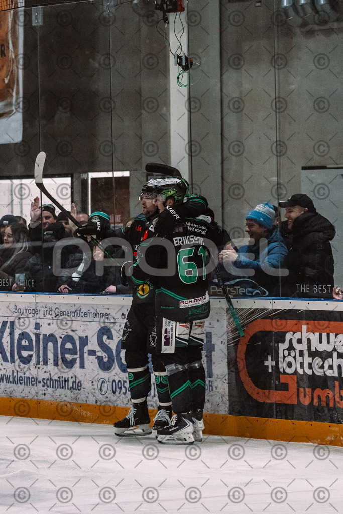 Alligators_vs_Passau_26_12_2025-025 | Höchstadt Alligators Fotogalerie: Eishockey-Action aus Franken. Professionelle Spielfotos, Portraits & Stadionbilder zum Download. Jetzt entdecken! - Realisiert mit Pictrs.com