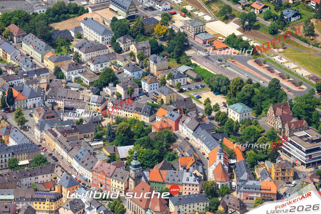 Die Luftaufnahme der Stadt Wunsiedel wurde vom UL-Flugzeug heraus erstellt ( keine Drohne )- hohe Auflösung für beste Qualität