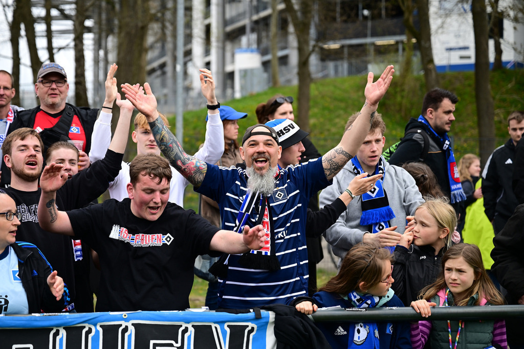 Fußball I Frauen I Saison 2024-2025 I 2. Bundesliga I 21. Spieltag I Hamburger SV - Eintracht Frankfurt II | Der Sportfotograf. - Realisiert mit Pictrs.com