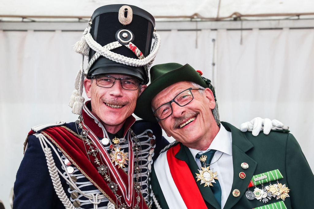 top-top.de 240601-006 | Foto, Video, Fotografie, Videografie, Fotobox, DJ, Discjockey, Musik, Musikbox, Veranstaltung, Photobooth, Amazon, Ebay, Buchtipp, Bestseller, Autor, Verlag, Buch, Wesel, Hamminkeln, NRW, Dinslaken, Rees, Drohne, Hochzeit, Party, Fotobox, Wesel, Fotograf