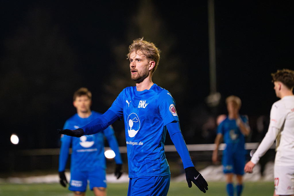 Fußball I Herren I Saison 2025-2026 I Freundschaftsspiel I BW Lohne - TuS Bersenbrück I 2276 | jns.sportfotos - Realisiert mit Pictrs.com
