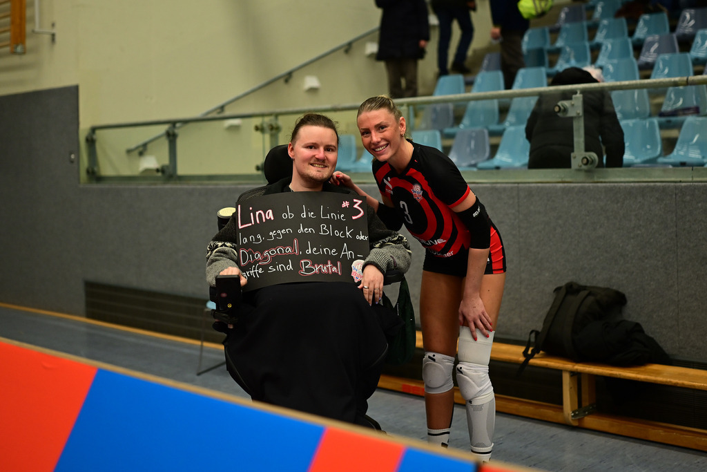 Volleyball I Frauen I Saison 2025-2026 I Bundesliga I Hauptrunde I ETV Hamburger Volksbank Volleys - Skurios Volleys Borken | Der Sportfotograf. - Realisiert mit Pictrs.com