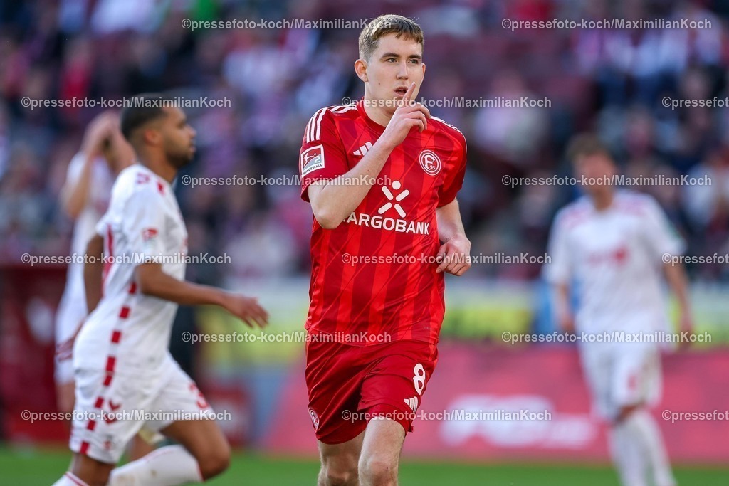 1FC23022502216 | 23.02.2025, Fußball, 1. FC Köln - Fortuna Düsseldorf, 2.. Fußball Bundesliga, 23. Spieltag, RheinEnergie-STADION, Saison 2024 2025: Torjubel nach dem 1:1 Ausgleich nach Handelfmeter durch Torschütze Isak Johannesson (Fortuna Düsseldorf #8)DFB regulations prohibit any use of photographs as image sequences and or quasi-video.