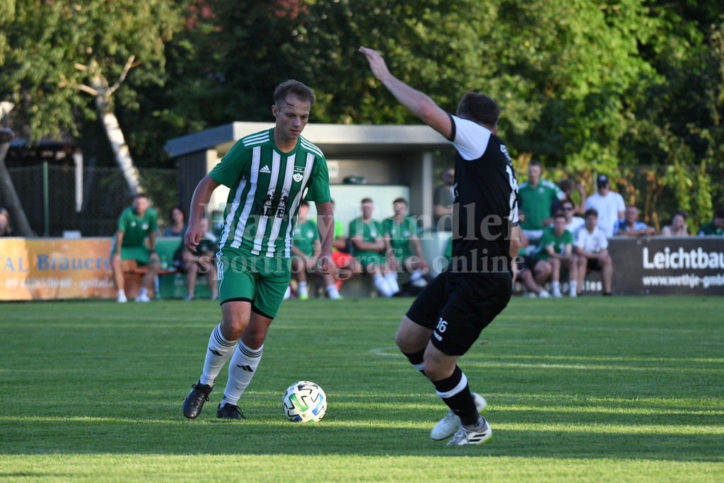 SpVgg Niederalteich : SpVgg GW Deggendorf | Maximilian Mutz (SpVgg Niederalteich) - Realisiert mit Pictrs.com