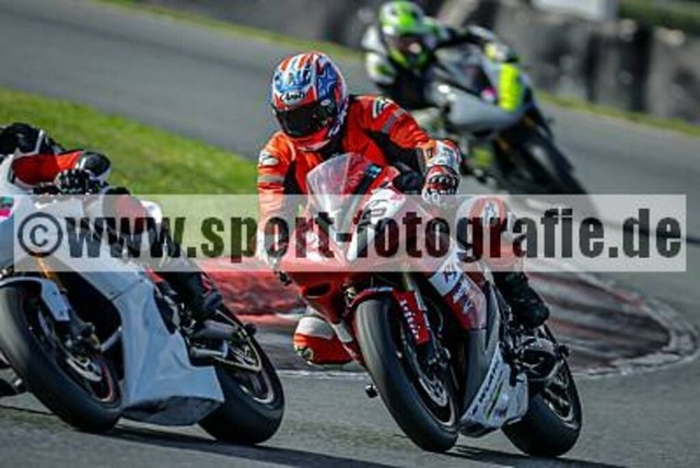 spof3147 | Professionelle Fotos von Sportveranstaltungen, aber auch Hochzeiten und anderen Events. - Realisiert mit Pictrs.com