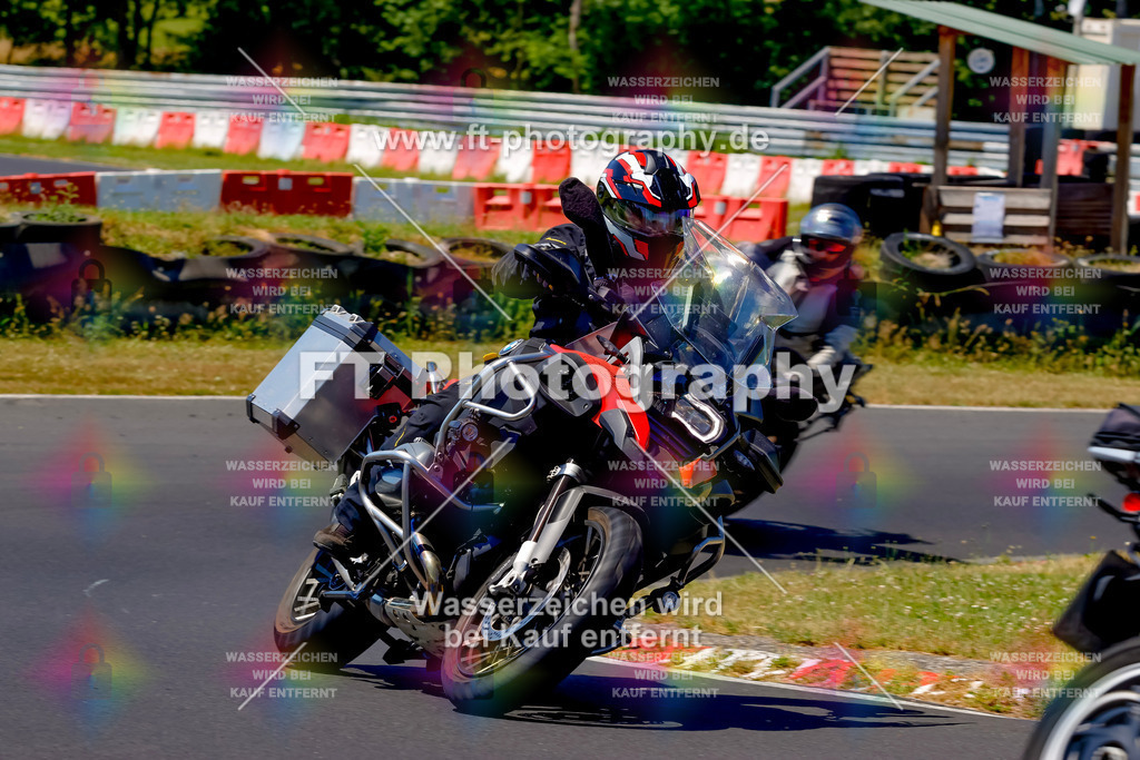 _MOT9525 | Hier findet Ihr Bilder von Touristenfahrten auf der Nürburgring Nordschleife oder von anderen Veranstaltungen die ich besucht habe. Viel Spass beim Durch Schauen 