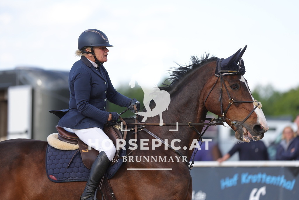 0P6A9726 | Willkommen bei Brunnmayr - Design & Fotografie – Ihrem Spezialisten für Reitturniere und Pferdeveranstaltungen in Oberösterreich, Salzburg und Bayern! Seit über 17 Jahren sind wir leidenschaftlich dabei.
