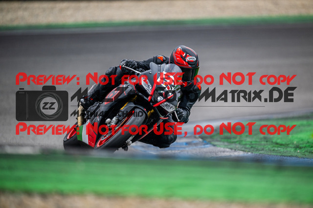 MaZZes_FotoMatrix_240702_6007705_1454 | ROT