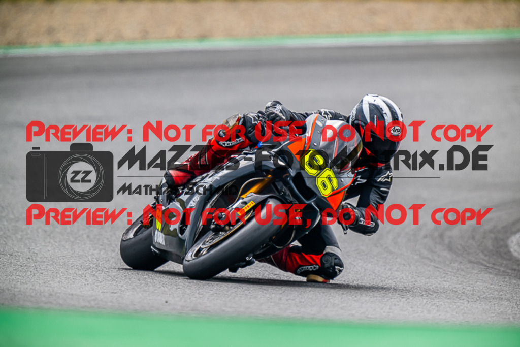 MaZZes_FotoMatrix_220520_5131 | Fotograf Mathias Schmid
Sportfotograf,
Eventfotograf,
Hochzeitsfotograf,
Portraitfotograf