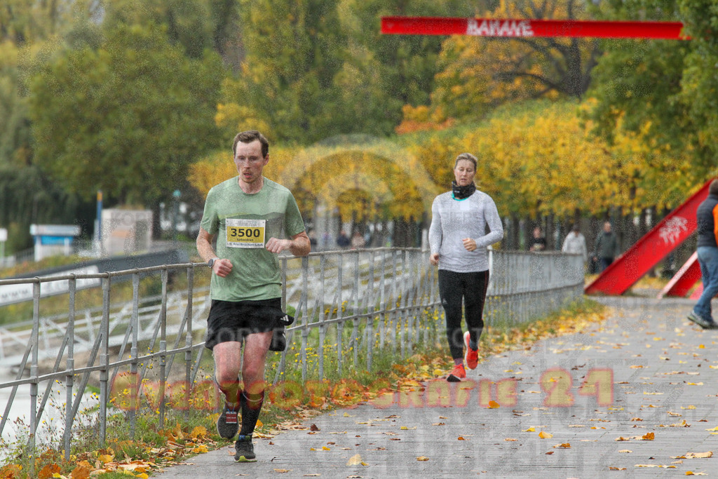251019_1051_EV4_3437 | Sportfotografie im Rhein-Sieg Kreis, Köln, Bonn, NRW, Rheinland Pfalz, Hessen, etc. Unser Tätigkeitsfeld umfasst den Laufsport vom Volkslauf über den Marathon, Duathlon, Triathon bis zum Ultralauf wie Kölnpfad Ultra oder Schindertrail.