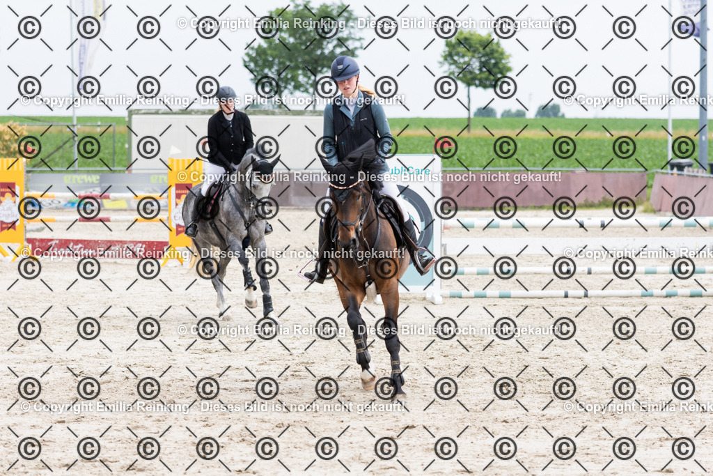 CL5A2140 | Emilia Reinking Fotografie - Realisiert mit Pictrs.com