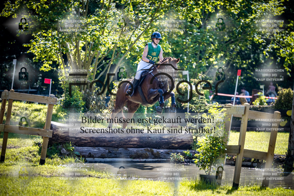A2_Vielseitigkeitsturnier Melle Oldendorf-15c-0003 | Entdecke hochwertige Reitturnierfotos von Foto Oger. Professionell, emotional und authentisch – jetzt Lieblingsmomente im Shop bestellen.Deutschlandweite Turnierfotografie. - Realisiert mit Pictrs.com