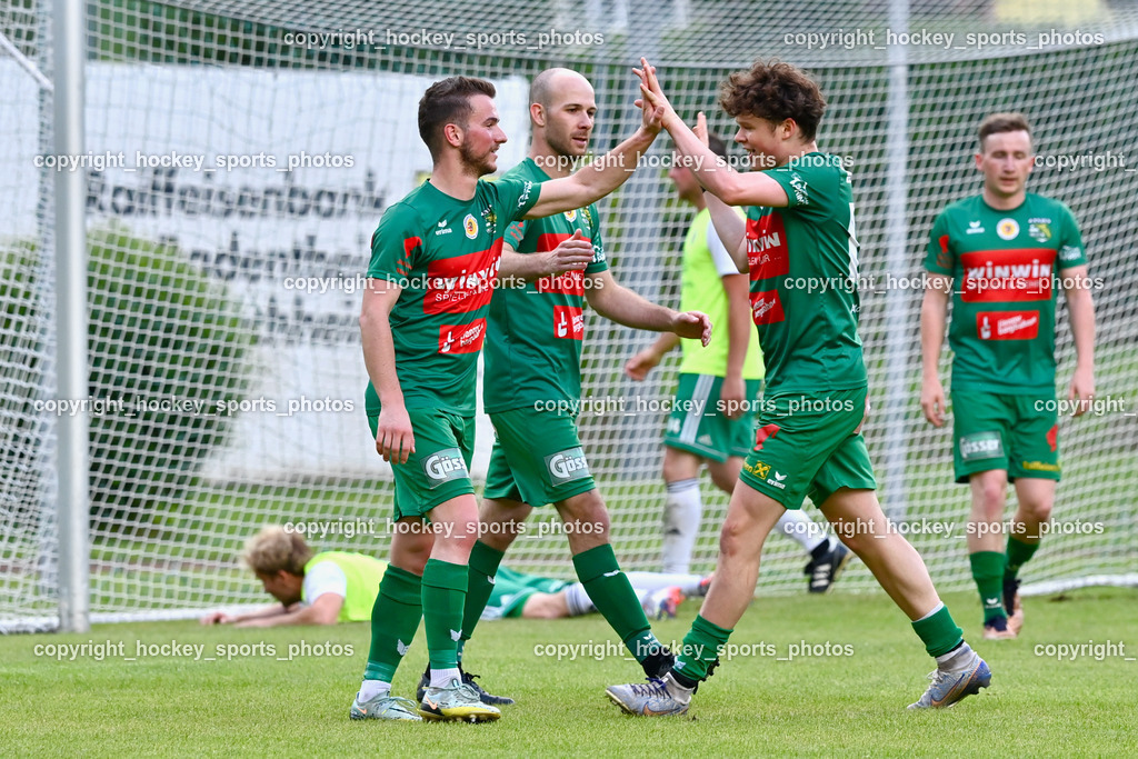 WSG Radenthein vs. SV Rapid Lienz 9.6.2023 | #18 Oliver Gomig, Jubel SV Rapid Lienz Mannschaft, #10 Dominik Müller, #7 Antonel Cabraja