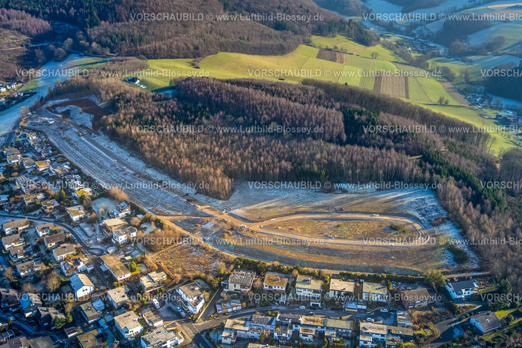 Meschede260104255 | Luftbild, Baustelle und geplantes Neubaugebiet Sündelt-Wald, Waldgebiet und Wiesen und Felder, Meschede-Stadt, Meschede, Sauerland, Nordrhein-Westfalen, Deutschland