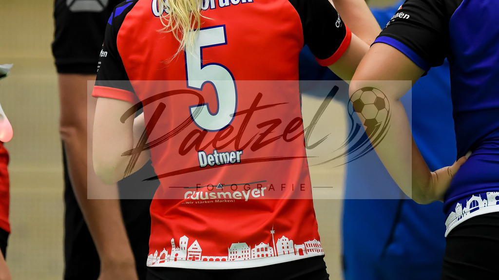VCOBWA20211106_079 | Volleyball, Frauen:   bei dem Spiel der 3. Liga West zwischen VC Osnabrueck und SV BW Aasee in der Schlosswallhalle am 06.11.2021 in Osnabrueck, Deutschland. - Realisiert mit Pictrs.com