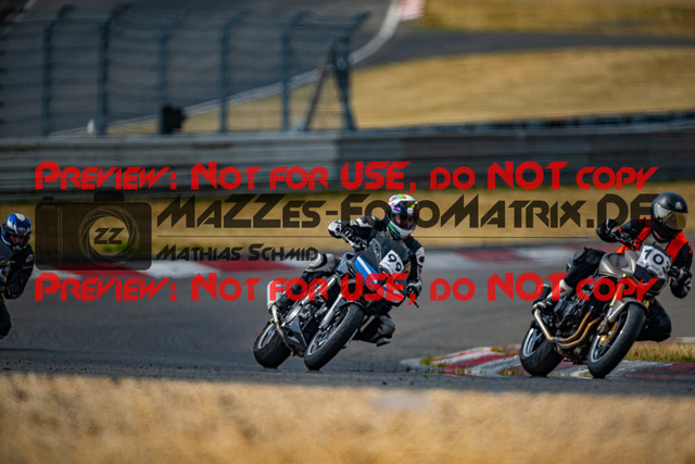 MaZZes_FotoMatrix_230719_0894 | GELB