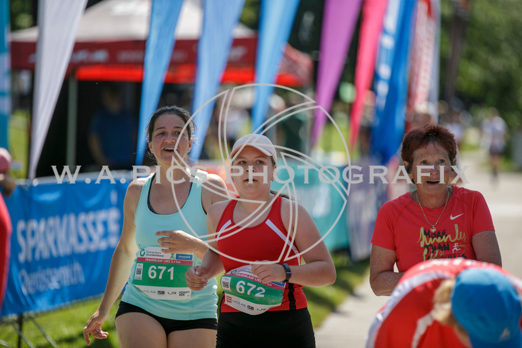 20250622-AW_M3268 | AUSTRIA, 22.06.2025, Linz, OOEGK Frauenlauf Linz Photo: WAPICS / Andreas Willdoner
