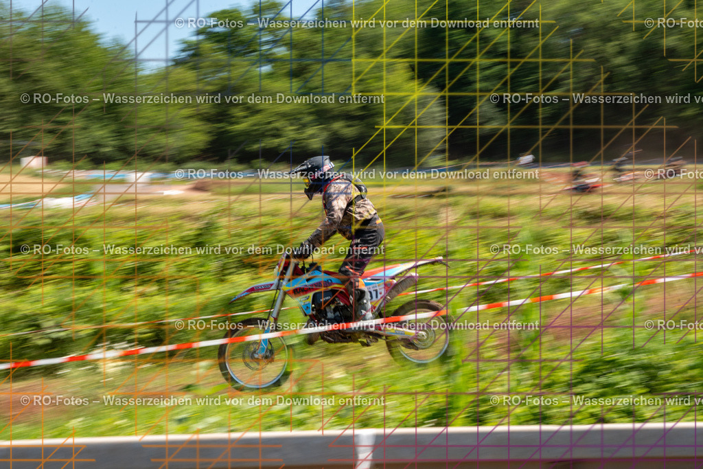 1 Lauf Schlüchtern IGE 2026-320 | Sportfotografie von RO-Fotos: Motorsport, Motocross, Enduro, Laufveranstaltungen und Triathlon. Professionelle Fotos von Sportlern und Events. - Realisiert mit Pictrs.com