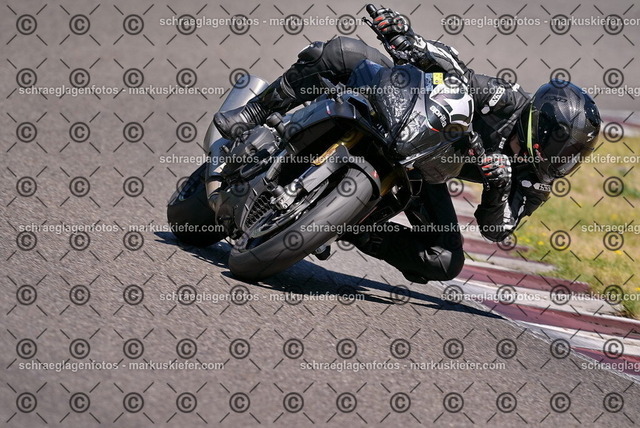 26bt04-0892 | markuskiefer.com - Realisiert mit Pictrs.com