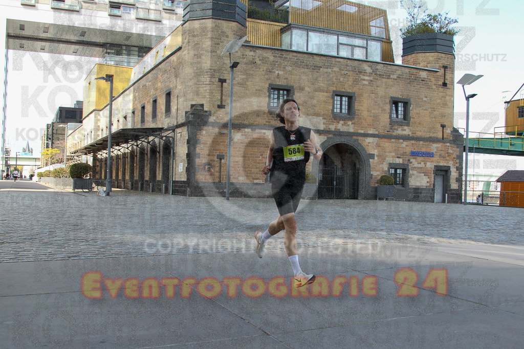 250920_1448_EV4_7165 | Sportfotografie im Rhein-Sieg Kreis, Köln, Bonn, NRW, Rheinland Pfalz, Hessen, etc. Unser Tätigkeitsfeld umfasst den Laufsport vom Volkslauf über den Marathon, Duathlon, Triathon bis zum Ultralauf wie Kölnpfad Ultra oder Schindertrail.