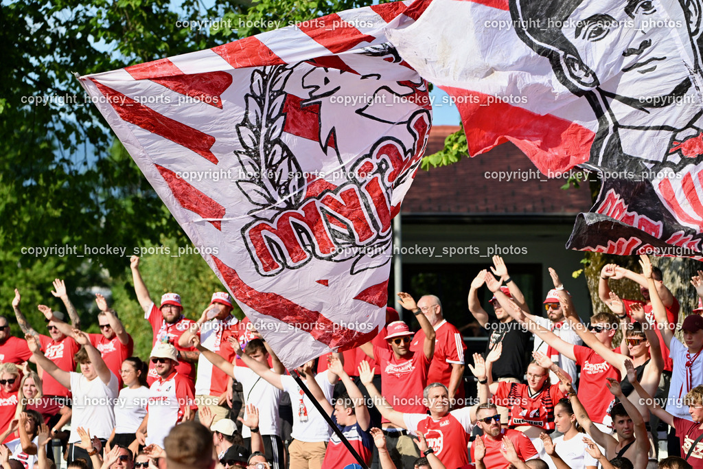 ATUS Velden vs. GAK | Besucher Stadion Lind, GAK Fans, ATUS Velden vs. GAK, ATUS Velden vs. GAK am 26.07.2024 in Villach (Stadion Lind), Austria, (Photo by Bernd Stefan)
