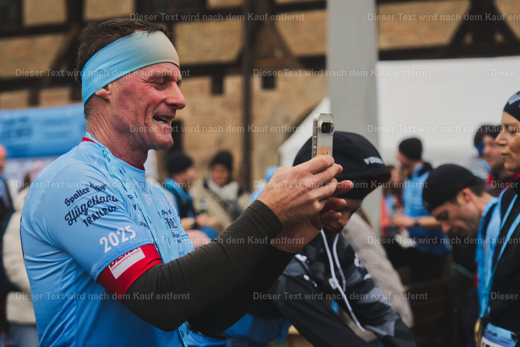 cineathletes-huegelland-2025-11-09-12-11-15 | Sportfotografie rund um Obstacle Course Racing und Trail Run - Realisiert mit Pictrs.com