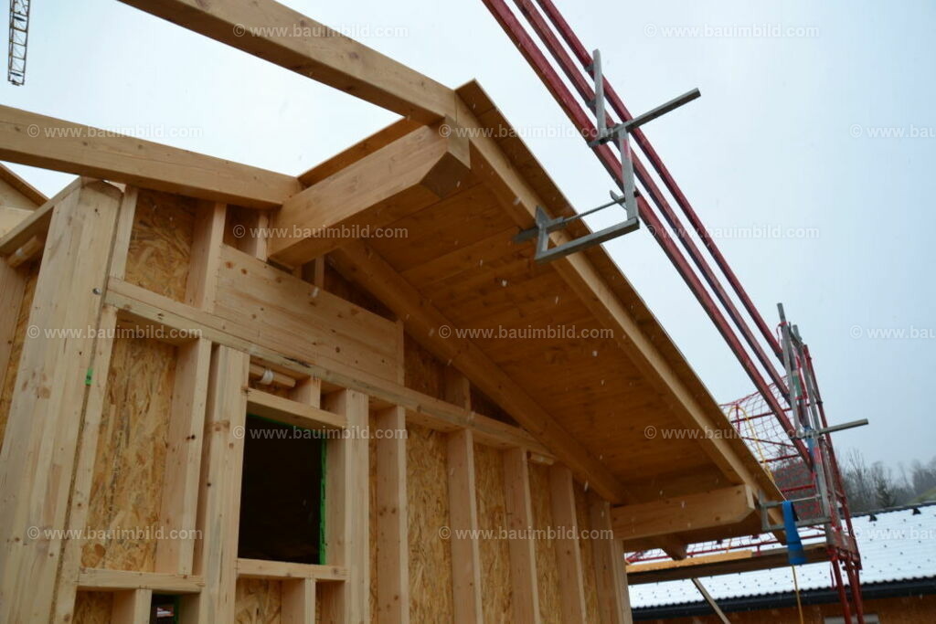bib-lg09-holzbau-0164 | Nach LV-Leistungsgruppen sortierte Detailfotos über den Bau eines Hauses. Alle Hausbau-Bilder direkt vom Urheber und Autor der Website Haus-Selber-Bauen.com