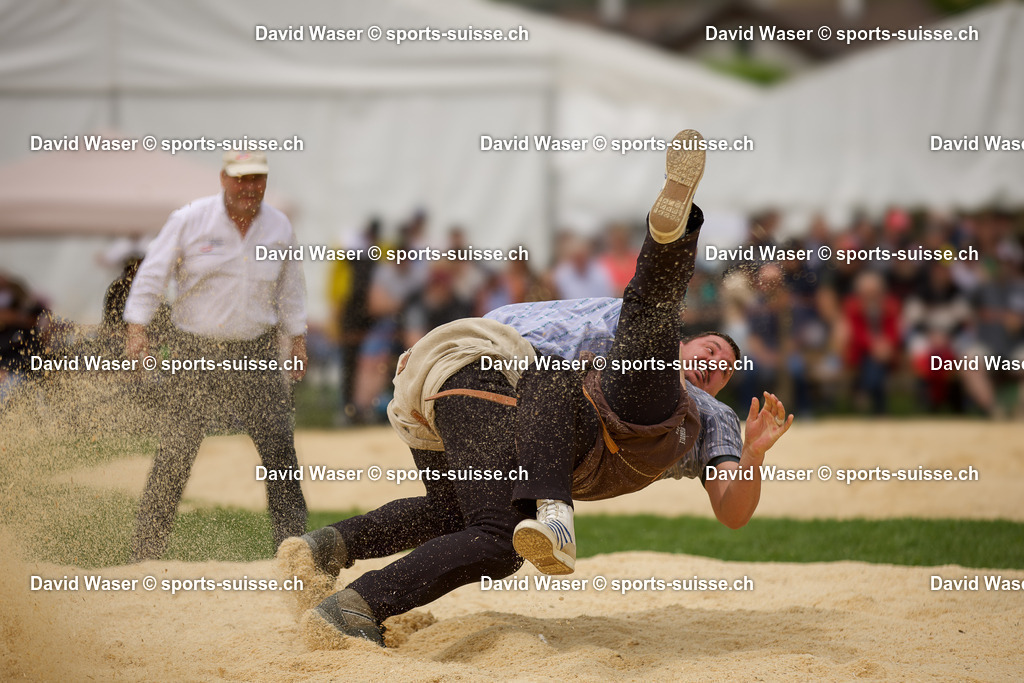 Burger Etienne _ - Cottier Marco _ la F_te Cantonale Neuch_teloise de Dombresson le samedi 18.05.24 | sports-suisse.ch