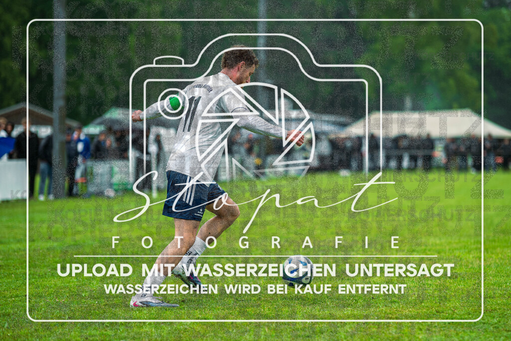 Final Kreispokal HK - Germania Walsrode vs. TSV Wietzendorf | Max Dirani (Germania Walsrode #11); Finale Kreispokal HK - Germania Walsrode vs. TSV Wietzendorf am 07.06.2026 in Sportplatz Alter Schulweg, Schülern - Realisiert mit Pictrs.com