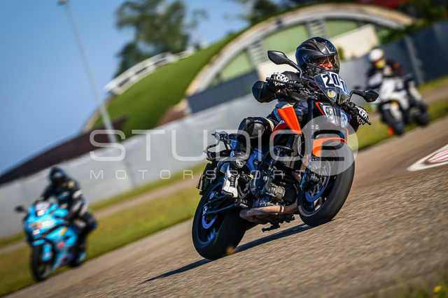 0201-260509DCB-009_201 | Deine Full-Service-Agentur für ✔️Videoproduktionen und ✔️Motorsportfotografie Jetzt Angebot anfragen!