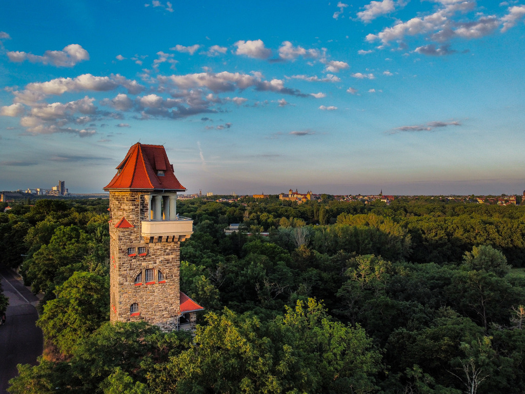 Keßlerturm | Wir machen aus Ihren Bildern Erinnerungen für die Ewigkeit | Hochwertige Fotografien für Ihr zu Hause. - Realisiert mit Pictrs.com