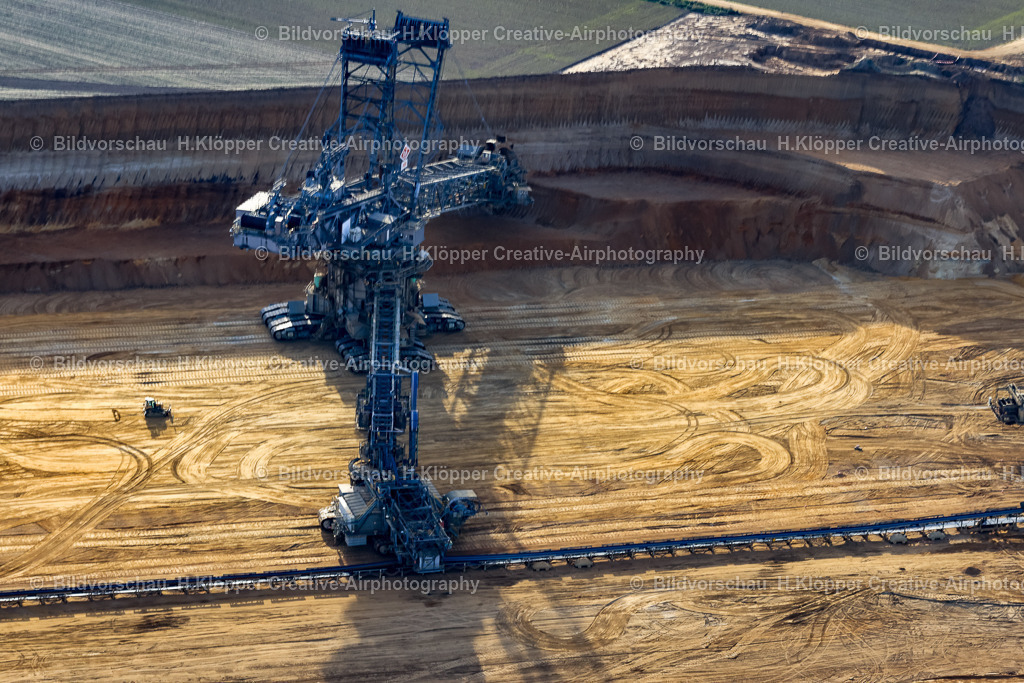 Luftbild Erkelenz _ Jülich _ Hambacher Forst_ Lützerath ist ein Weiler der Stadt Erkelenz Braukohle_ Tagebau_Garzweiler-8569 | Luftbildfotografie Hermann Klöpper - Realisiert mit Pictrs.com