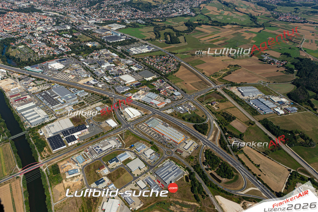 Das Luftbild der Stadt Forchheim wurde 2020 vom Flugzeug heraus erstellt (keine Drohne) Aufnahmehöhe ca.400 Meter- hohe Auflösung und Qualität garantiert!