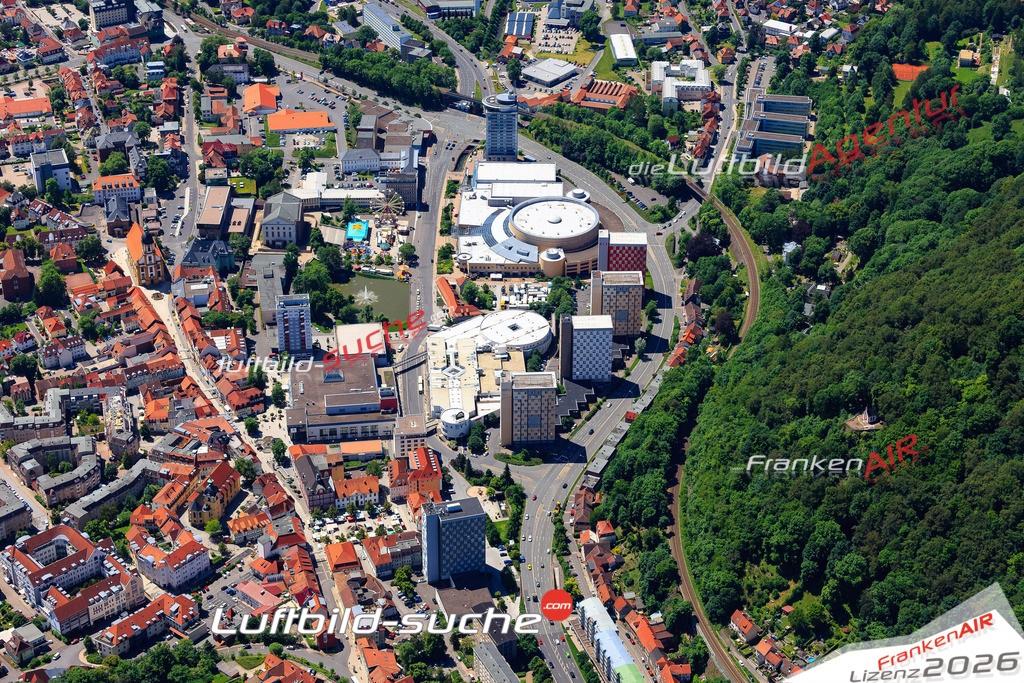Die Luftaufnahme der Stadt Suhl wurde vom UL-Flugzeug heraus erstellt ( keine Drohne )- hohe Auflösung für beste Qualität