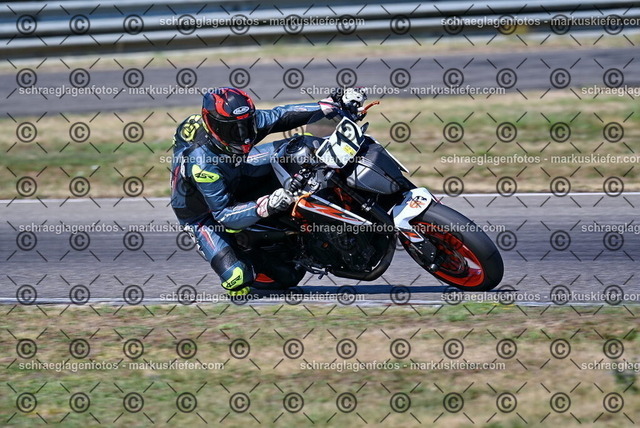26bt04-0541 | markuskiefer.com - Realisiert mit Pictrs.com