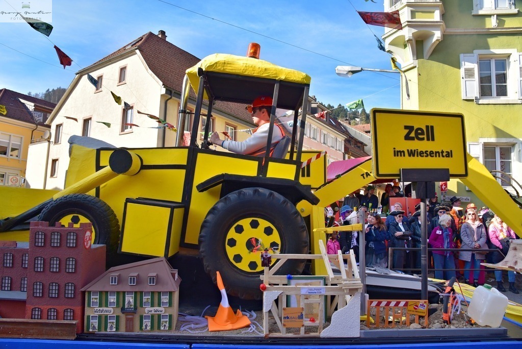 FaSoUmzug-141-RA | Fotoblog Schwarzwald, Foto Blog Wiesental, Pfaffenberg, Winterzauber, Zeller Bergland, Zell im Wiesental, Fotoblog Wiesental, Landschaftsfotos, Bilder Wiesental, Natur, Naturbilder, Fastnacht, Zeller Fastnacht, Zeller Fasnacht, Zeller Bergland, Belchen, - Realisiert mit Pictrs.com